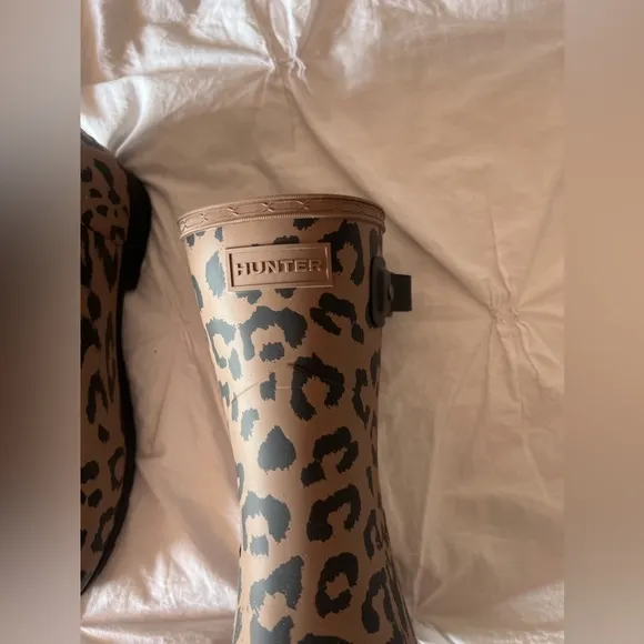 ✨SALE ✨ Hunter leopard boots ✨SALE ✨