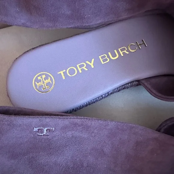 ❤️SALE❤️NWOT Tory Burch lavender suede sling-back espadrille sandals.