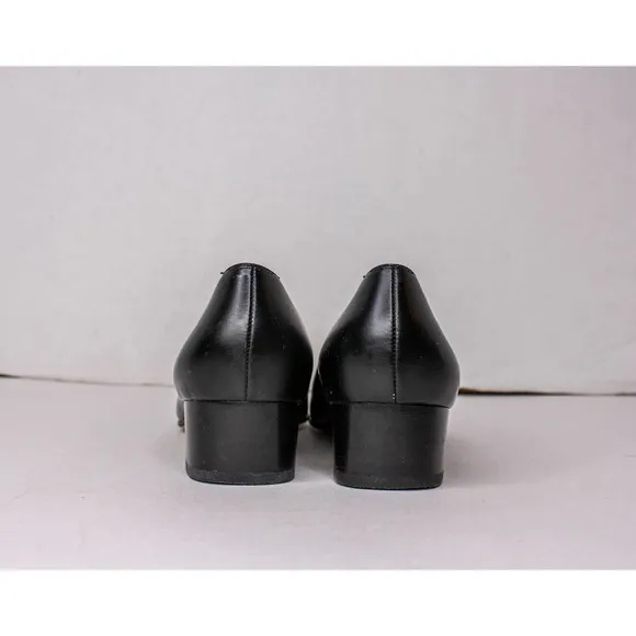 Salvatore Ferragamo Black Leather Flats Block Heel Chain Detail Size 8 1…