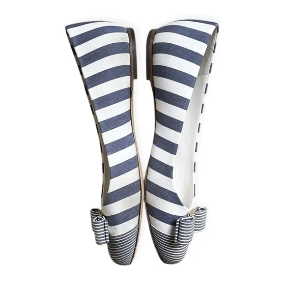 Salvatore Ferragamo Blue White Nautical Varina Ballet Shoe, Sz 6 C
