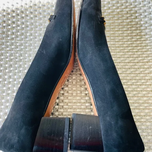 SALVATORE FERRAGAMO Boutique Black Suede Block Heel Shoes Size 6.5 B