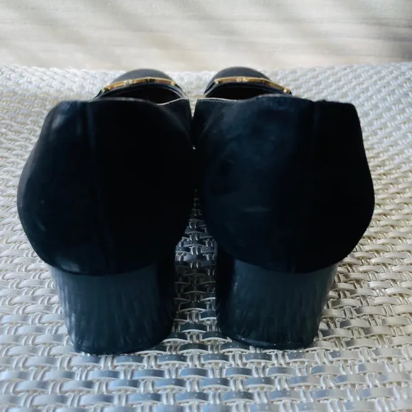 SALVATORE FERRAGAMO Boutique Black Suede Block Heel Shoes Size 6.5 B