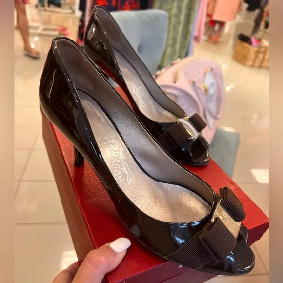 Salvatore Ferragamo Brown patent pumps 7