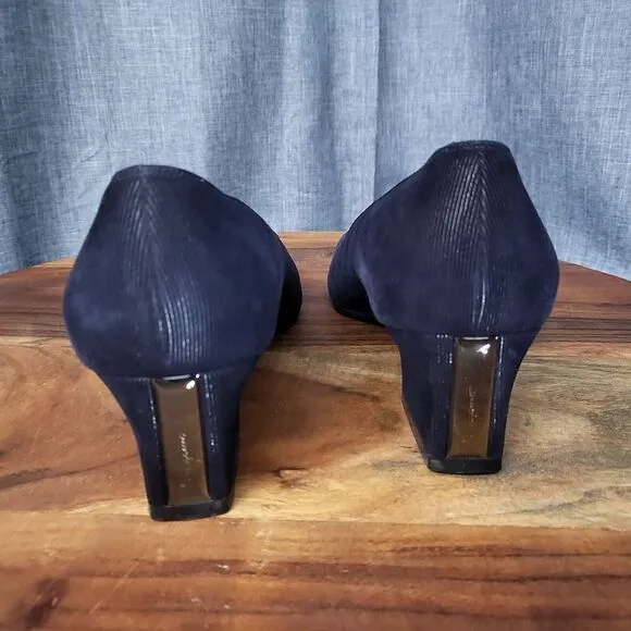Salvatore Ferragamo Classic Block Heel Pumps Designer Italy Black Size 8B