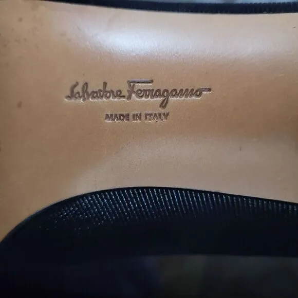 Salvatore Ferragamo Classic Block Heel Pumps Designer Italy Black Size 8B