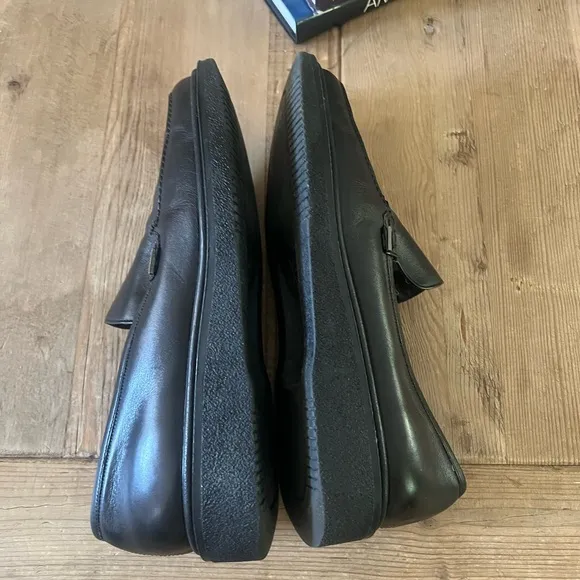 Salvatore Ferragamo men’s black loafers shoes