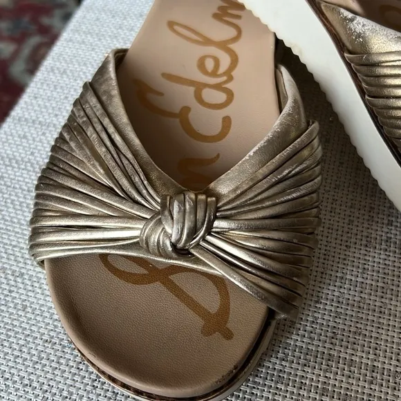 Sam Edelman Adriel Top Knotted Heeled gold platform sandals size6.5