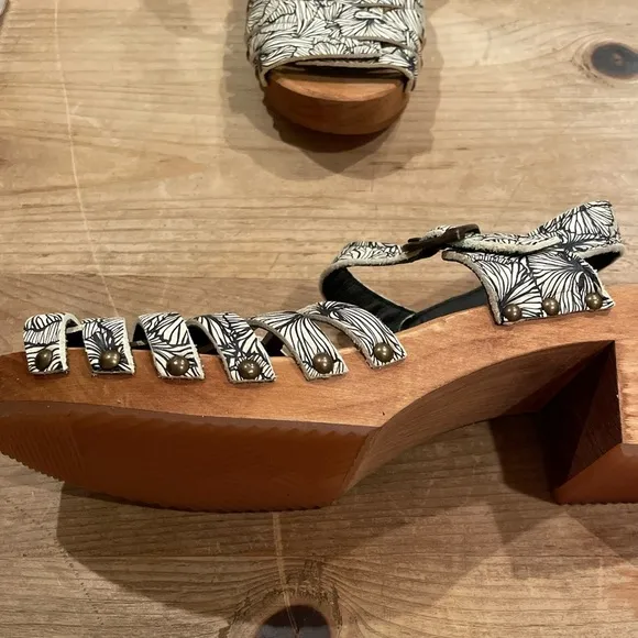 Sanita Wood Leather Black White floral studded Women’s Sandals 10