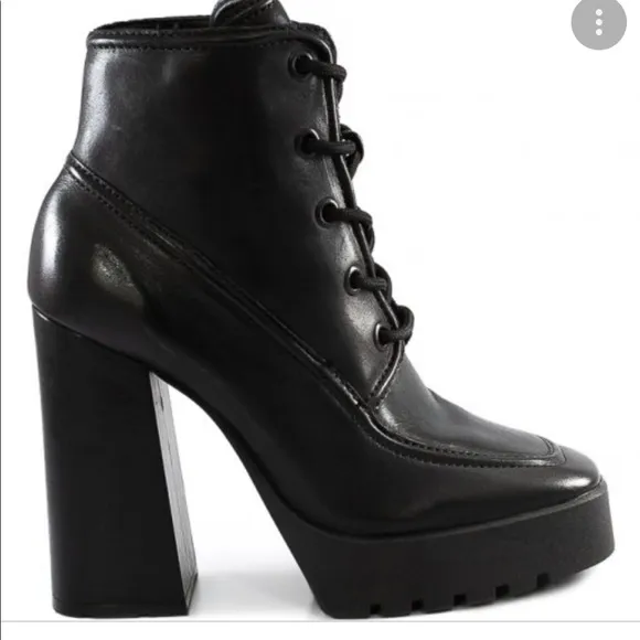 Schutz 10 Elektra heel boots