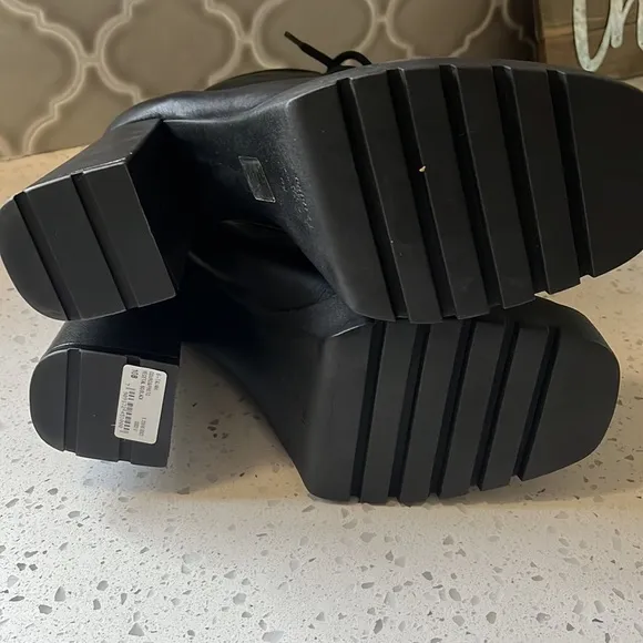 Schutz 10 Elektra heel boots