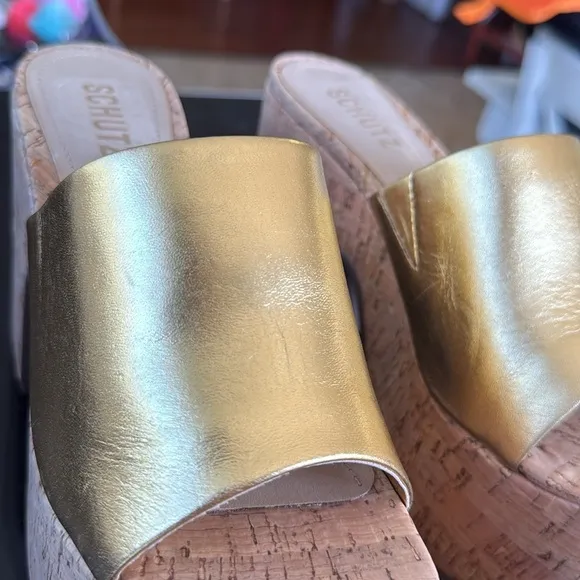 Schutz Dalle Cut Out Metallic Gold Cork Platform Sandals 7.5