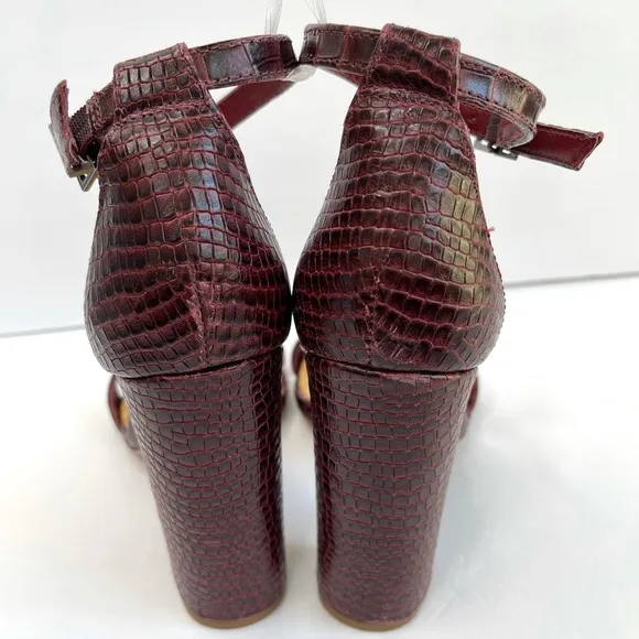 SCHUTZ Enida Croc Embossed Ankle Strap Heeled Sandal NEW Size 10 Red Wine