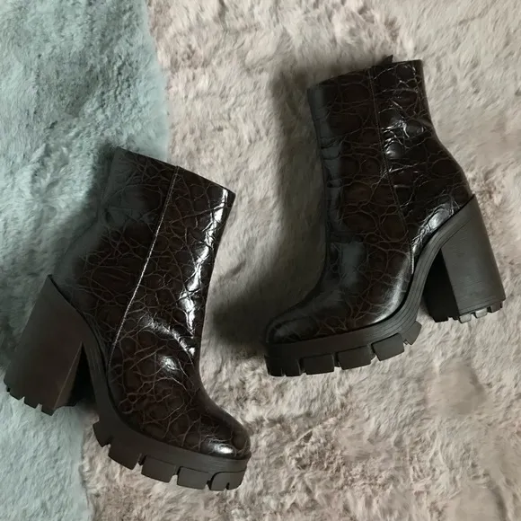 Schutz gwendoline croc caym embossed new bison platform boots