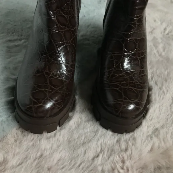 Schutz gwendoline croc caym embossed new bison platform boots