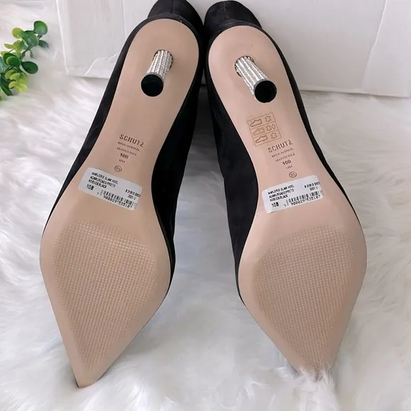 SCHUTZ “Marjorie” Nubuck Bootie