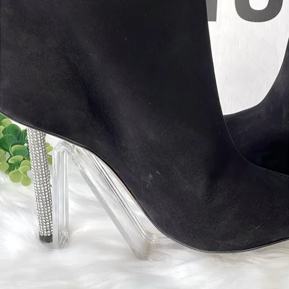 SCHUTZ “Marjorie” Nubuck Bootie