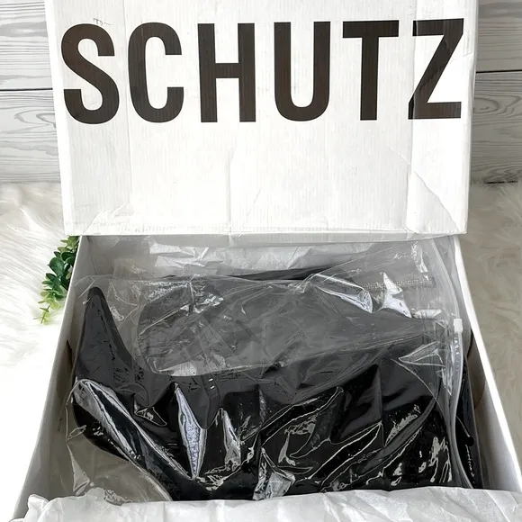 SCHUTZ “Marjorie” Nubuck Bootie