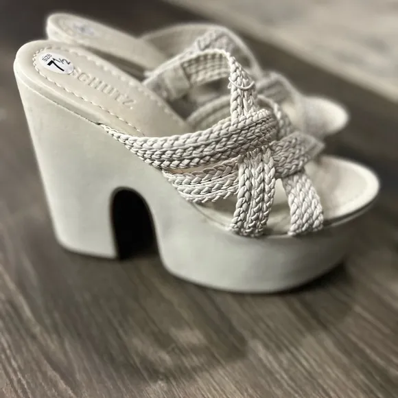 Schutz platform sandals, NWOB size 7.5