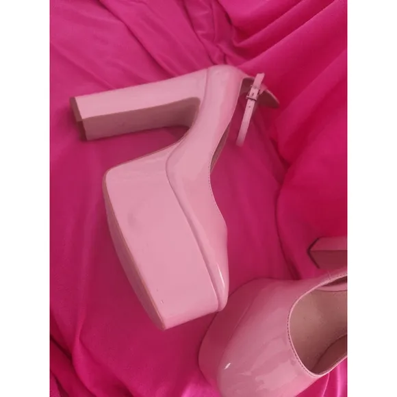 SCHUTZ Renee Size 10 Buckle Ankle Strap Block Heel Pumps