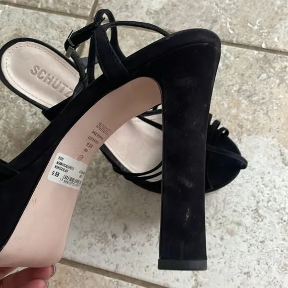 Schutz Roxi Nubuck T-strap Platform Sandals In Black