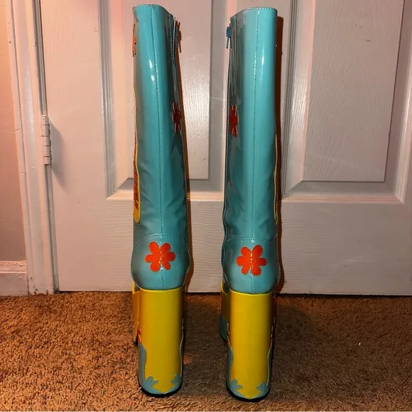 Scooby Doo Dolls Kill ‘MYSTERY MACHINE’ Platform Boots NIB 9