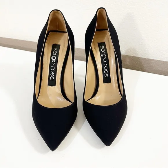 Sergio Rossi Black Classic pointed Heels size 37