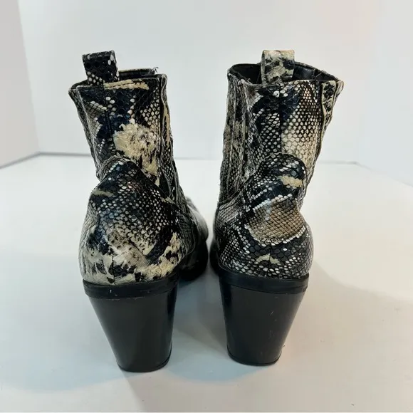 Seven7 Eve Western Snakeskin Embossed Faux Leather Ankle Boots Womens Size 11