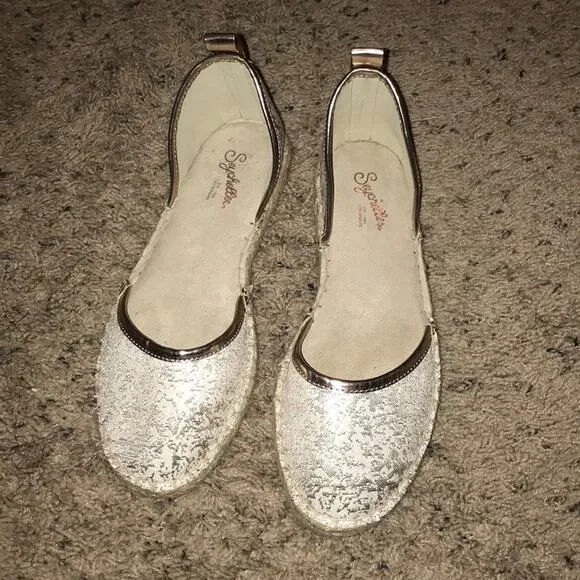 Seychelles Los Angeles gold metallic size 7