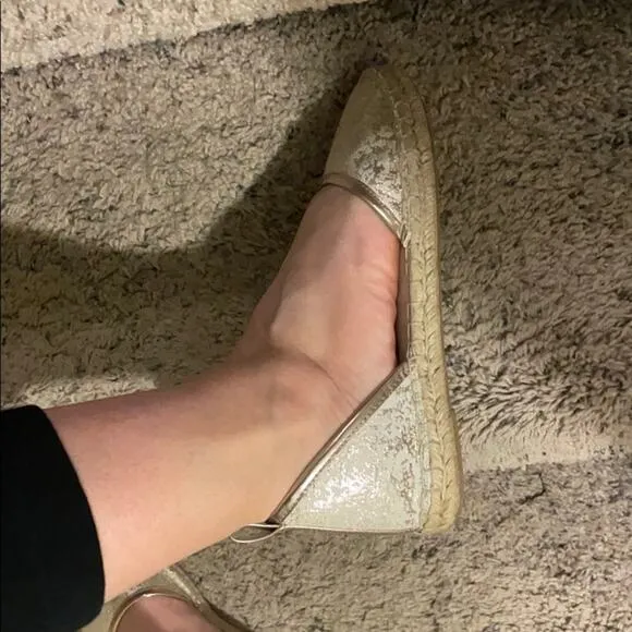 Seychelles Los Angeles gold metallic size 7