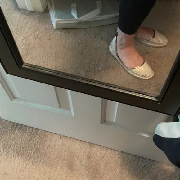 Seychelles Los Angeles gold metallic size 7