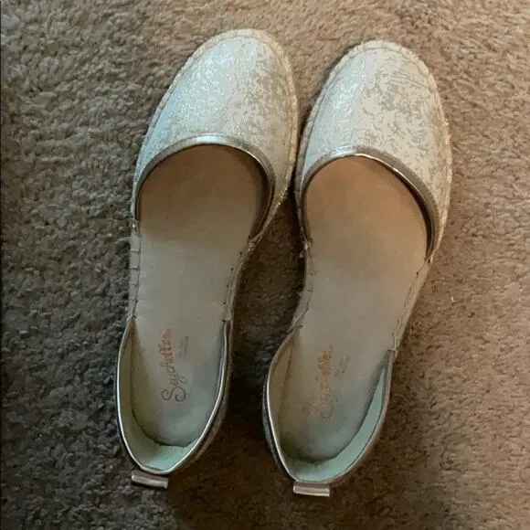 Seychelles Los Angeles gold metallic size 7