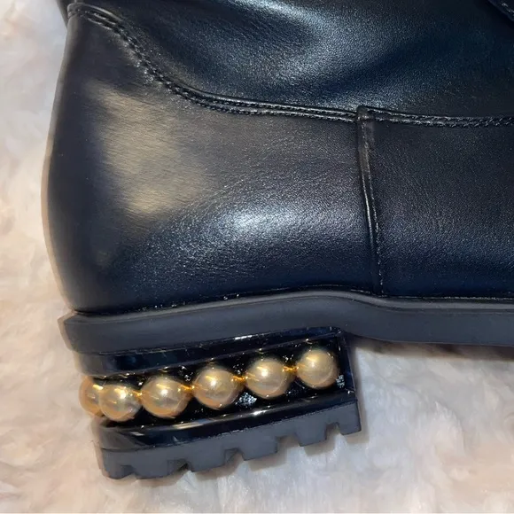 Shoe Dazzle Bradana Boots