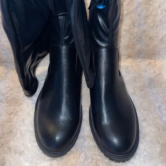 Shoe Dazzle Bradana Boots