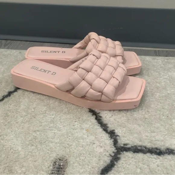 Silent D Platform Sandals Bronzally Braided in Pink