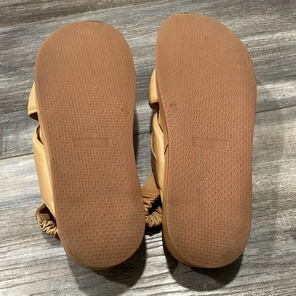 Silent D Platform Sandals