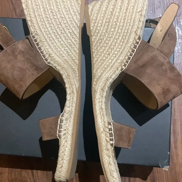 Size 11 Banana Republic women’s espadrille wedge sandal Tobacco Brown Suede NWT