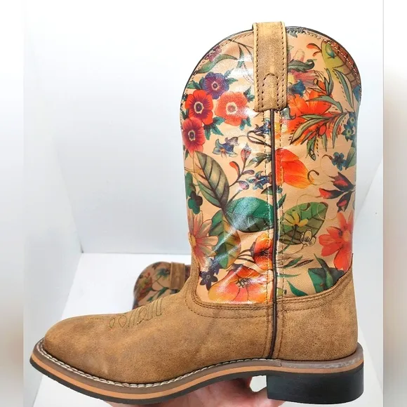 Smoky Mountain Blossom Western Boots,‎ NWT, Size 7