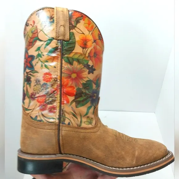 Smoky Mountain Blossom Western Boots,‎ NWT, Size 7