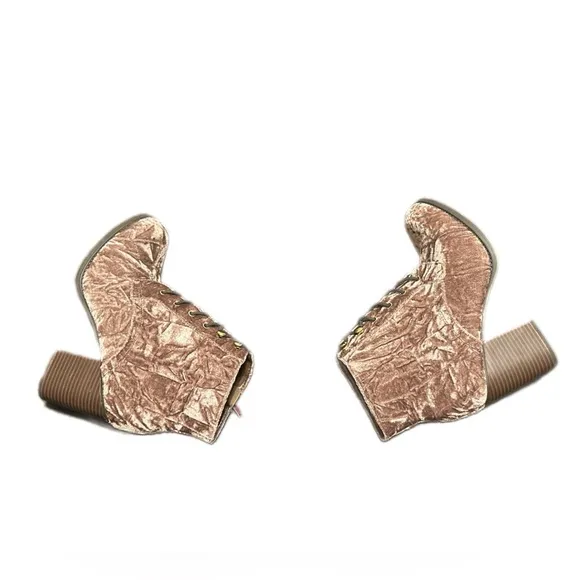 Soda Velvet boots