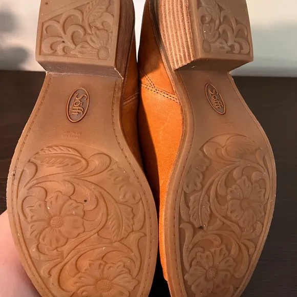 Sofft Aneesa peep toe slides Sz 11