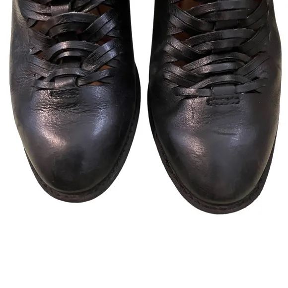 Sofft Lattice Leather Moto Ankle Boots Black 2” Platform Heels Rear Zipper 10