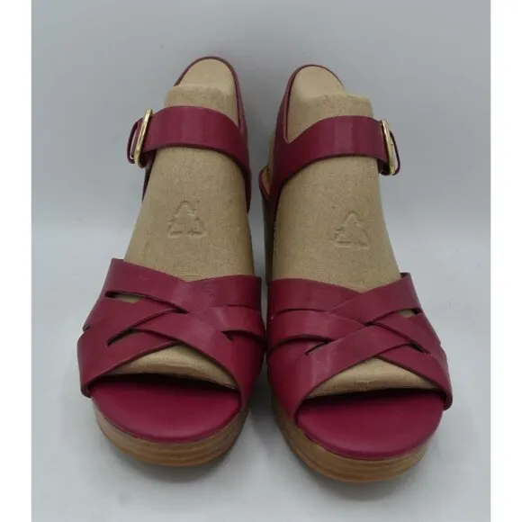 Sofft Womens Size 8 Lacie Raspberry Italian Leather Block Heel Sandals Shoes