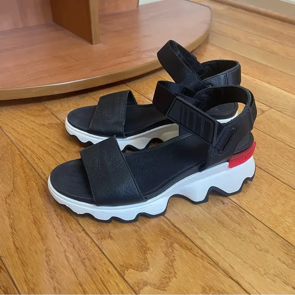 Sorel Black Leather Platform Kinetic Impact Ankle Strap Sandals Sz:8.5 M US/39.5