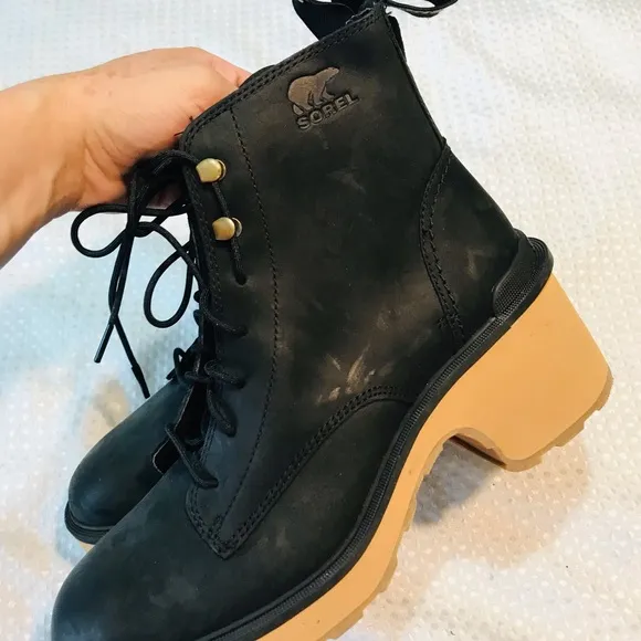 Sorel brex heel leather boots in black