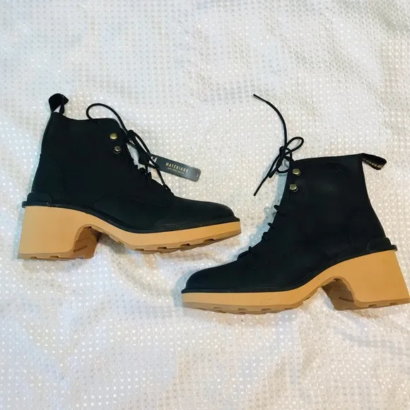 Sorel brex heel leather boots in black