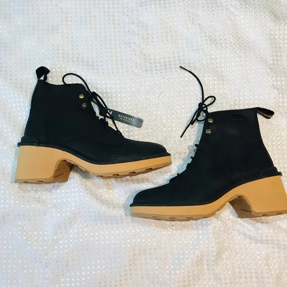 Sorel brex heel leather boots in black