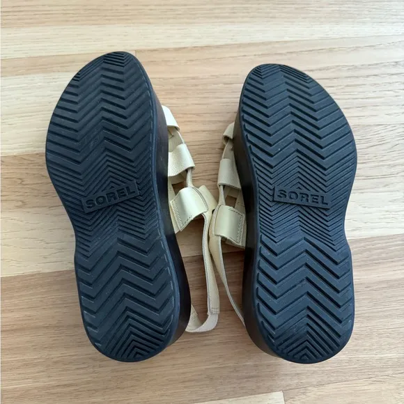 SOREL Dayspring Slingback Platform Sandals size 10 honey white/ black