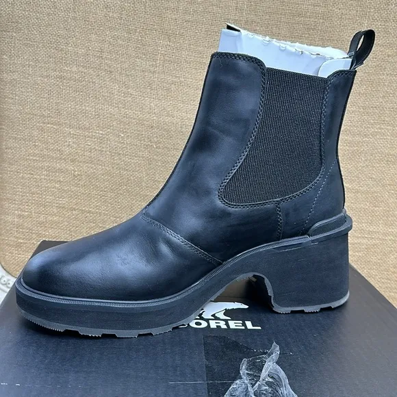 SOREL | Hi-Line™ Heel Chelsea, Black NIB