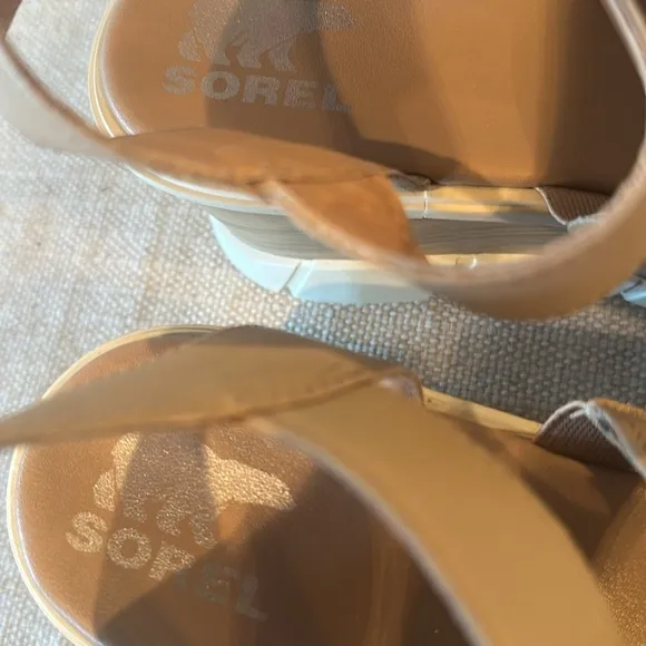 Sorel Honest Beige Joannie III Ankle Strap Platform Sandals