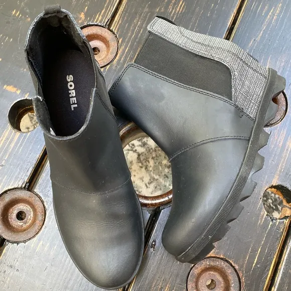 Sorel Joan of Arc Wedge Ankle Boots - Size 4